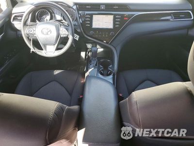 Zdjęcie 8 z 12 samochodu: 2018 TOYOTA CAMRY LE VIN:4T1B11HK7JU581102 - miniatura