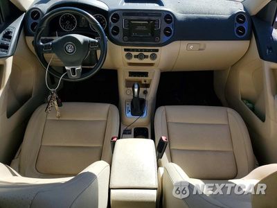 Zdjęcie 8 z 13 samochodu: 2016 VOLKSWAGEN TIGUAN S VIN:WVGBV7AX5GW033951 - miniatura
