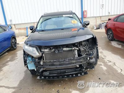 Piąte zdjęcie samochodu w środku: 2015 NISSAN ROGUE SV VIN:KNMAT2MV1FP518485 - miniatura