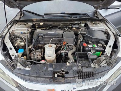 Zdjęcie 11 z 12 samochodu: 2016 HONDA ACCORD LX VIN:1HGCR2F31GA182765 - miniatura