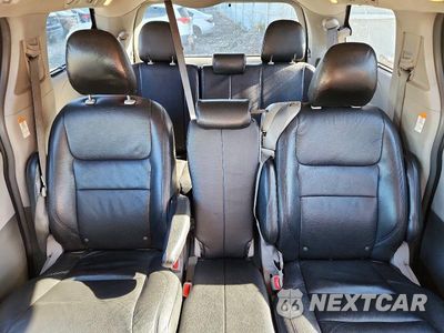 Zdjęcie 10 z 13 samochodu: 2018 TOYOTA SIENNA LE VIN:5TDKZ3DC5JS902274 - miniatura