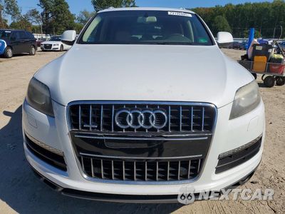 Piąte zdjęcie samochodu w środku: 2014 AUDI Q7 PREMIUM VIN:WA1CGAFEXED010935 - miniatura