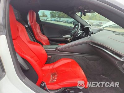 Zdjęcie 10 z 12 samochodu: 2022 CHEVROLET CORVETTE STINGRAY 1LT VIN:1G1YA2D44N5111517 - miniatura