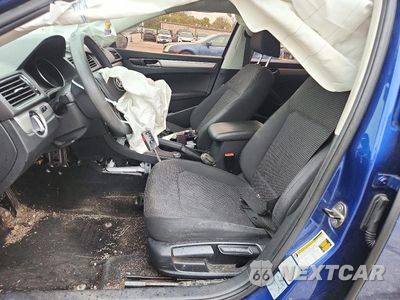 Zdjęcie 7 z 12 samochodu: 2017 VOLKSWAGEN PASSAT S VIN:1VWAT7A38HC057048 - miniatura