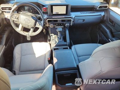 Zdjęcie 8 z 12 samochodu: 2026 TOYOTA TACOMA SR5 VIN:3TMLB5JN3TM295157 - miniatura