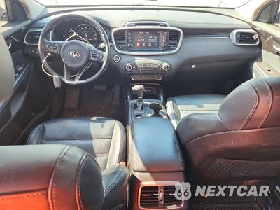 Zdjęcie 8 z 12 samochodu: 2018 KIA SORENTO EX VIN:5XYPHDA52JG366479 - miniatura