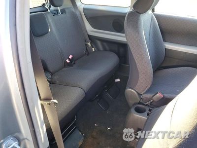 Zdjęcie 10 z 12 samochodu: 2009 TOYOTA YARIS BASE VIN:JTDJT903695266018 - miniatura