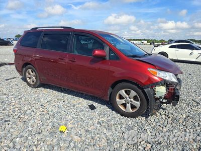 Czwarte zdjęcie samochodu z boku: 2015 TOYOTA SIENNA LE VIN:5TDKK3DC0FS645620 - miniatura