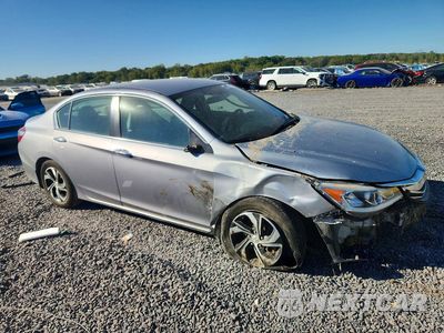 Czwarte zdjęcie samochodu z boku: 2017 HONDA ACCORD LX VIN:1HGCR2F38HA186393 - miniatura