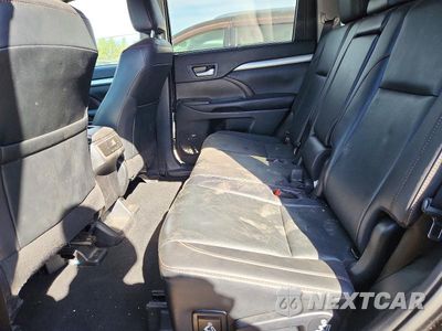 Zdjęcie 11 z 13 samochodu: 2019 TOYOTA HIGHLANDER XLE VIN:5TDJZRFH9KS592719 - miniatura