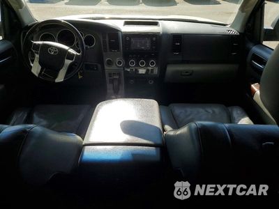 Zdjęcie 8 z 13 samochodu: 2017 TOYOTA SEQUOIA PLATINUM VIN:5TDDY5G11HS154649 - miniatura