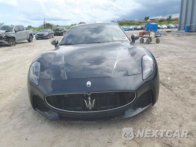 Piąte zdjęcie samochodu w środku: 2024 MASERATI GRANTURISMO MODENA VIN:ZAMBMVBB7RX436739 - miniatura