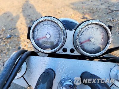 Zdjęcie 7 z 9 samochodu: 2008 KAWASAKI VN1600 B VIN:JKBVNKB108A019314 - miniatura