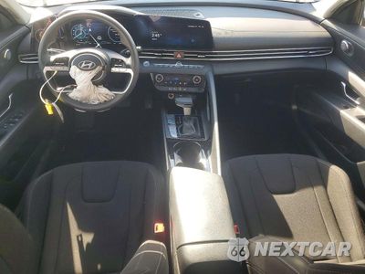 Zdjęcie 8 z 12 samochodu: 2024 HYUNDAI ELANTRA BLUE VIN:KMHLM4DJ3RU109582 - miniatura
