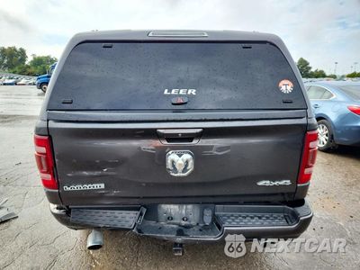 Zdjęcie 6 z 12 samochodu: 2019 RAM 1500 LARAMIE VIN:1C6SRFJT2KN774418 - miniatura