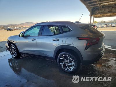 Drugie zdjęcie samochodu z przodu: 2026 CHEVROLET TRAX 1LT VIN:KL77LHEP7TC249292 - miniatura