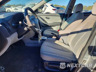Zdjęcie 7 z 12 samochodu: 2010 HYUNDAI ELANTRA GLS VIN:KMHDU4AD0AU970256 - miniatura