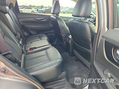 Zdjęcie 11 z 14 samochodu: 2018 NISSAN ROGUE SL VIN:JN8AT2MV4JW342552 - miniatura