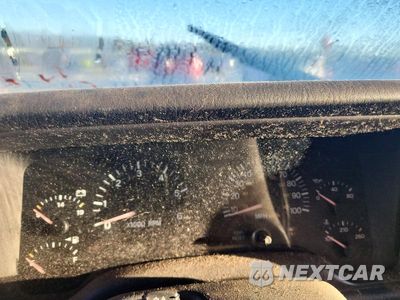 Zdjęcie 9 z 13 samochodu: 2000 JEEP CHEROKEE SPORT VIN:1J4FF48S0YL227148 - miniatura
