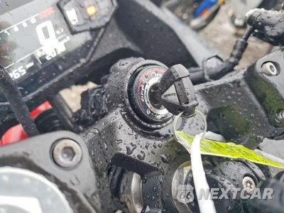 Zdjęcie 8 z 9 samochodu: 2026 KAWASAKI EX500 VIN:ML5EXGG14TDAA3871 - miniatura