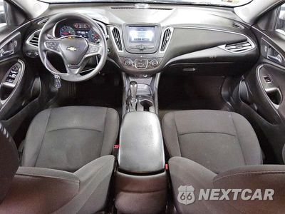 Zdjęcie 8 z 12 samochodu: 2017 CHEVROLET MALIBU LS VIN:1G1ZB5ST4HF215422 - miniatura
