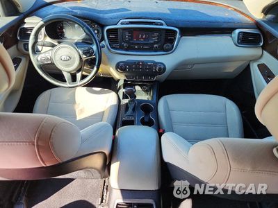 Zdjęcie 8 z 13 samochodu: 2016 KIA SORENTO LX VIN:5XYPG4A35GG025622 - miniatura
