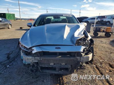 Piąte zdjęcie samochodu w środku: 2019 FORD FUSION S VIN:3FA6P0G76KR215450 - miniatura