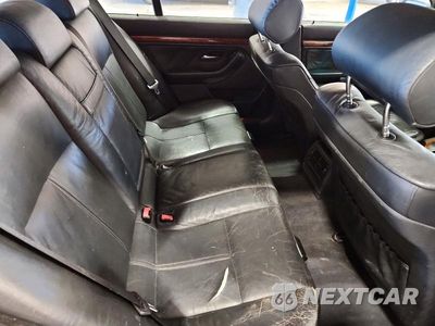 Zdjęcie 10 z 12 samochodu: 1999 BMW 528 IT AUTOMATIC VIN:WBADP6343XBV62856 - miniatura
