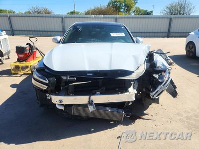 Piąte zdjęcie samochodu w środku: 2022 GENESIS G70 2.0T VIN:KMTG34TA3NU086682 - miniatura