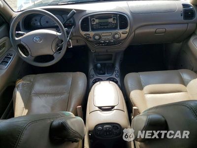 Zdjęcie 8 z 13 samochodu: 2003 TOYOTA SEQUOIA LIMITED VIN:5TDBT48A63S179988 - miniatura