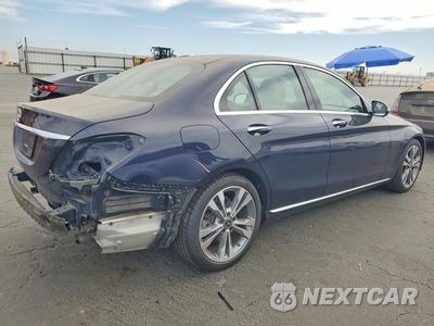 Trzecie zdjęcie samochodu z tyłu: 2018 MERCEDES-BENZ C 300 VIN:55SWF4JB1JU265415 - miniatura