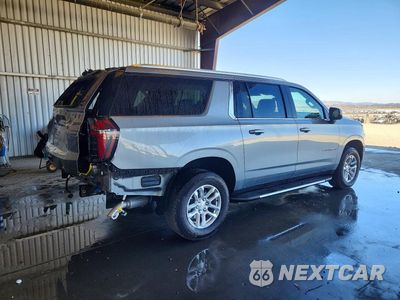 Trzecie zdjęcie samochodu z tyłu: 2026 CHEVROLET SUBURBAN C1500 LT VIN:1GNS5CKD7TR405534 - miniatura