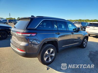 Trzecie zdjęcie samochodu z tyłu: 2022 JEEP GRAND CHEROKEE LIMITED 4XE VIN:1C4RJYB6XN8717390 - miniatura