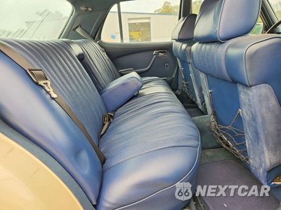 Zdjęcie 10 z 12 samochodu: 1978 MERCEDES-BENZ C-CLASS 30 VIN:11612012001353 - miniatura