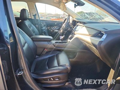 Zdjęcie 7 z 12 samochodu: 2019 CADILLAC XT5 LUXURY VIN:1GYKNDRS9KZ194798 - miniatura