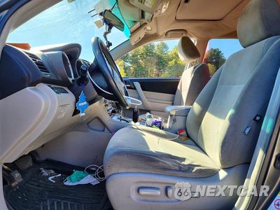 Zdjęcie 7 z 13 samochodu: 2012 TOYOTA HIGHLANDER BASE VIN:5TDBK3EH4CS145594 - miniatura