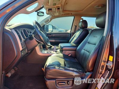 Zdjęcie 7 z 12 samochodu: 2011 TOYOTA TUNDRA CREWMAX SR5 VIN:5TFDY5F1XBX190147 - miniatura