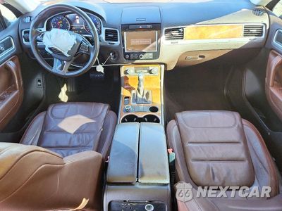 Zdjęcie 8 z 14 samochodu: 2013 VOLKSWAGEN TOUAREG V6 VIN:WVGEF9BP9DD010670 - miniatura