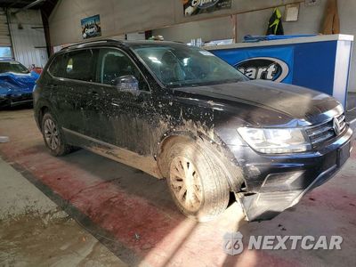 Czwarte zdjęcie samochodu z boku: 2018 VOLKSWAGEN TIGUAN SE VIN:3VV2B7AX5JM143985 - miniatura