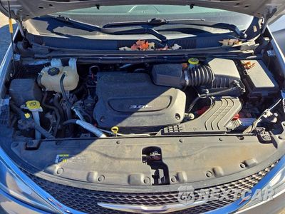 Zdjęcie 12 z 13 samochodu: 2018 CHRYSLER PACIFICA TOURING L VIN:2C4RC1BG8JR212330 - miniatura