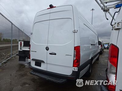 Trzecie zdjęcie samochodu z tyłu: 2024 MERCEDES-BENZ SPRINTER 2500 DELIVERY VAN VIN:W1Y4NDHY4RT176433 - miniatura