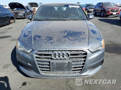 Piąte zdjęcie samochodu w środku: 2015 AUDI A3 PREMIUM VIN:WAUACGFF4F1069743 - miniatura