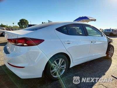 Trzecie zdjęcie samochodu z tyłu: 2017 HYUNDAI ELANTRA VALUE EDITION VIN:5NPD84LF8HH162376 - miniatura