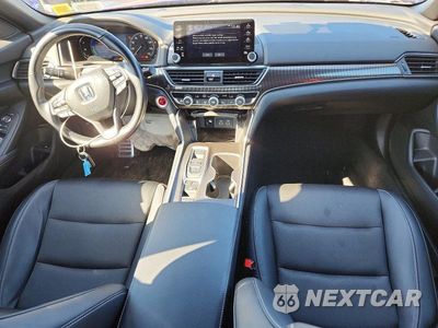 Zdjęcie 8 z 13 samochodu: 2022 HONDA ACCORD HYBRID SPORT VIN:1HGCV3F25NA004413 - miniatura