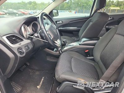 Zdjęcie 7 z 13 samochodu: 2016 DODGE JOURNEY CROSSROAD VIN:3C4PDCGB4GT124040 - miniatura