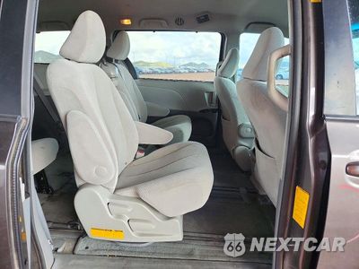 Zdjęcie 11 z 13 samochodu: 2014 TOYOTA SIENNA LE VIN:5TDKK3DC3ES438881 - miniatura