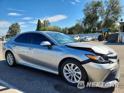 Czwarte zdjęcie samochodu z boku: 2023 TOYOTA CAMRY LE VIN:4T1C11AK7PU804102 - miniatura