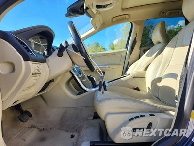Zdjęcie 7 z 13 samochodu: 2016 VOLVO XC60 T5 PREMIER VIN:YV4612RK6G2830162 - miniatura