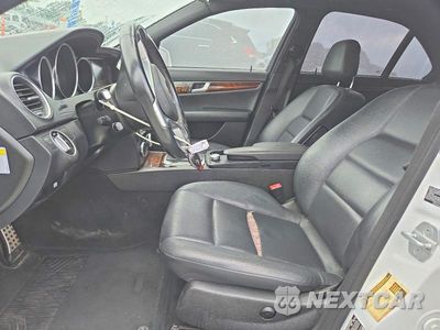Zdjęcie 7 z 12 samochodu: 2013 MERCEDES-BENZ C 300 4MATIC VIN:WDDGF8AB6DR244061 - miniatura