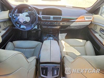 Zdjęcie 8 z 12 samochodu: 2007 BMW 750 I VIN:WBAHL835X7DT07997 - miniatura